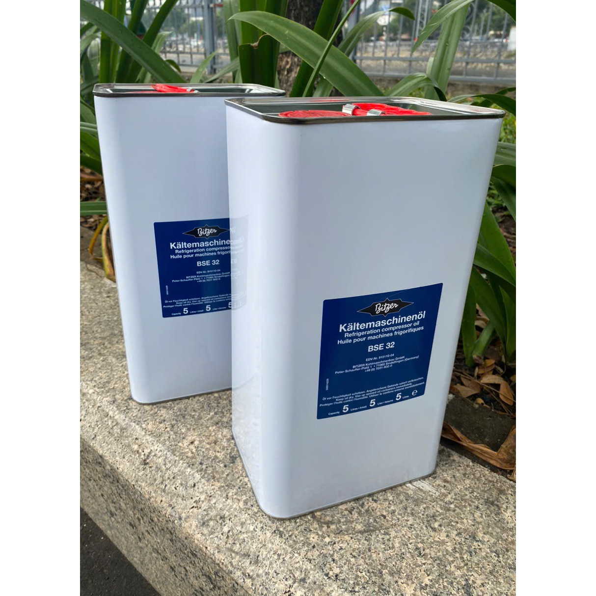 Nhớt (Dầu) Lạnh Máy Nén Bitzer BSE32 - Hình ảnh 3